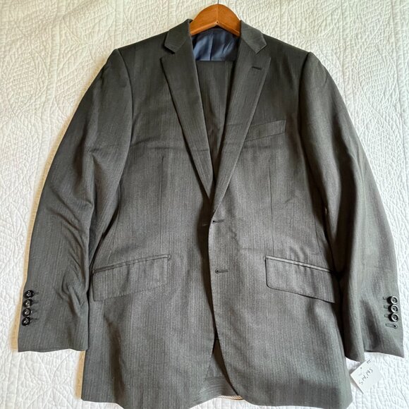 Michael Andrews Bespoke Gray Herringbone Wool 2-Btn Slim Fit Suit 36S - Picture 11 of 14